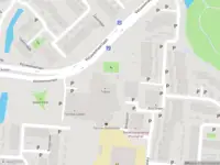 Ambulance met gepaste spoed naar de Rivierforel in Leiden