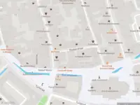 Brandweer met grote spoed naar de Pastoorstraat in Arnhem vanwege afhijsen patient