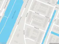 Brandweer met grote spoed naar de Spoorbaan in Hellevoetsluis vanwege een buitenbrand