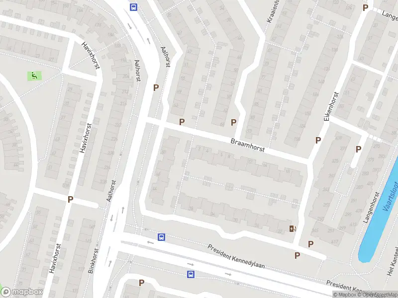 Brandweer met grote spoed naar de Braamhorst in Alphen aan den Rijn vanwege afhijsen patient