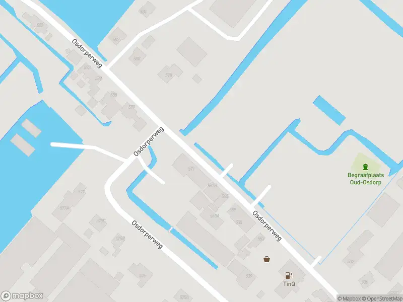 Ambulance met grote spoed naar de Lutkemeerweg in Amsterdam