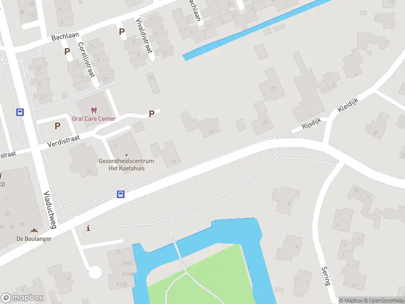 Ambulance met grote spoed naar de Rijsdijk in Rhoon