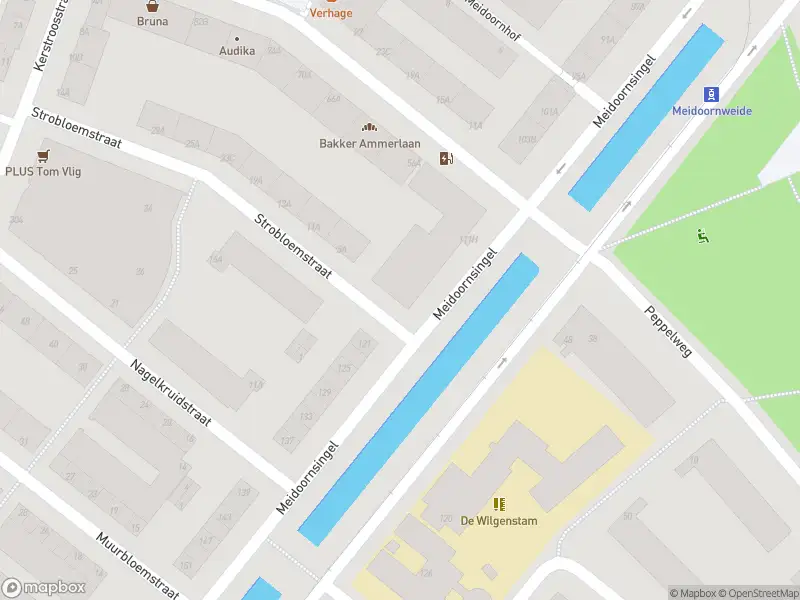 Ambulance met gepaste spoed naar de Meidoornsingel in Rotterdam