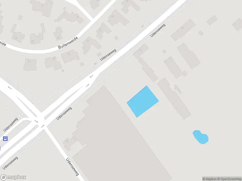 Brandweer met grote spoed naar de Udenseweg in Veghel vanwege voertuigbrand