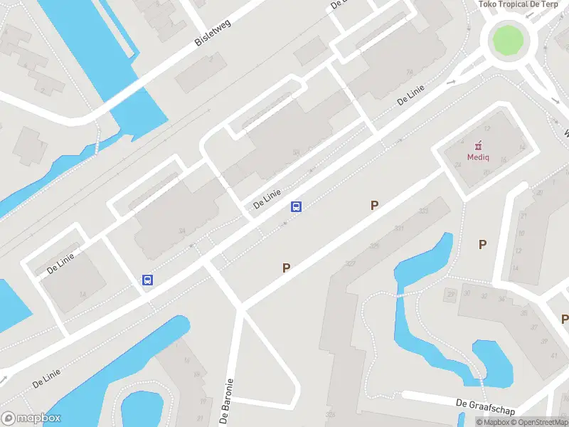 Ambulance met grote spoed naar de De Linie in Capelle aan den IJssel