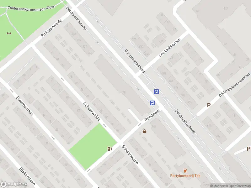 Ambulance met grote spoed naar de Dordtsestraatweg in Rotterdam