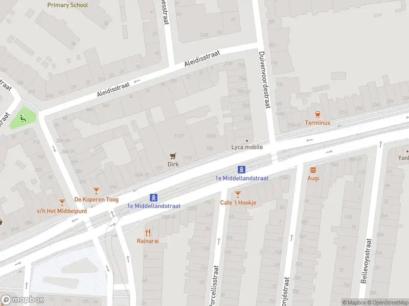 Ambulance met gepaste spoed naar de 1e Middellandstraat in Rotterdam