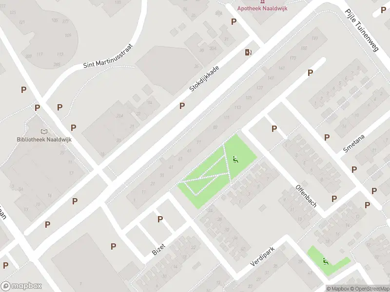 Ambulance met grote spoed naar de Bizet in Naaldwijk