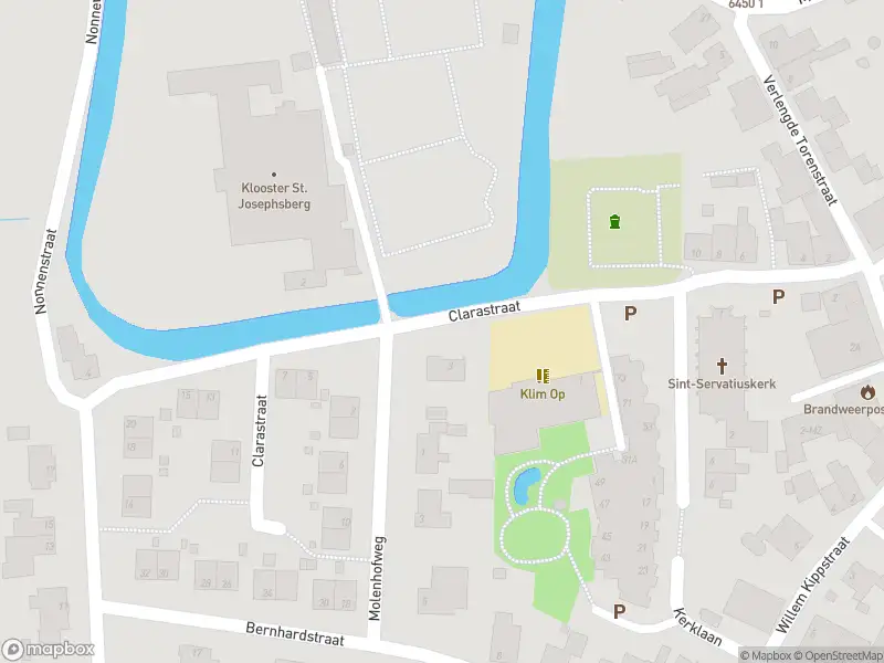 Brandweer met gepaste spoed naar de Clarastraat in Megen vanwege een liftopsluiting