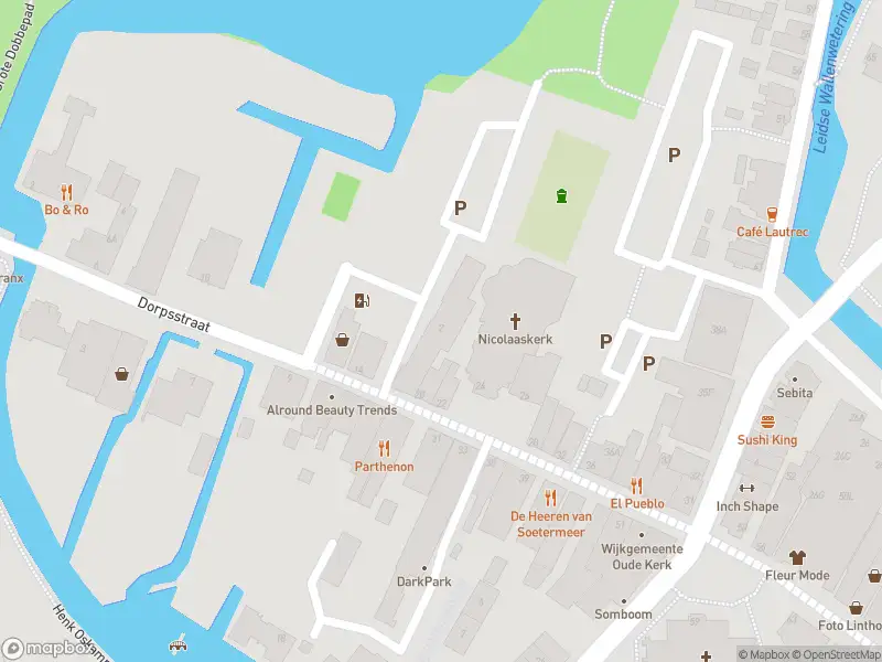 Ambulance met grote spoed naar de Nicolaasplein in Zoetermeer