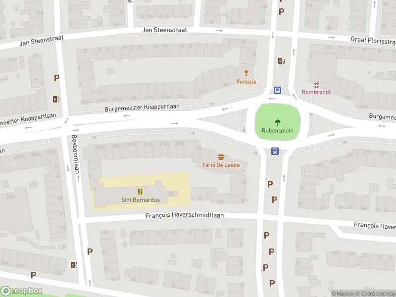 Ambulance met gepaste spoed naar de Rubensplein in Schiedam