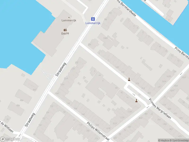 Ambulance met gepaste spoed naar de Prinses Margrietlaan in Rotterdam