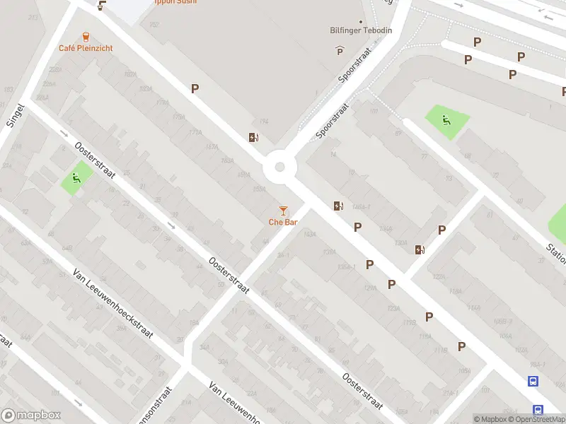 Ambulance met grote spoed naar de Prof. Kamerlingh Onneslaan in Schiedam