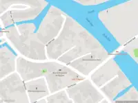 Brandweer met gepaste spoed naar de Plein in Zwammerdam vanwege afhijsen patient