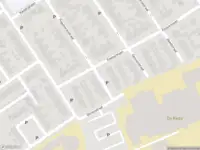 Brandweer met grote spoed naar de Cederstraat in Terneuzen vanwege afhijsen patient