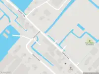 Ambulance met grote spoed naar de Lutkemeerweg in Amsterdam