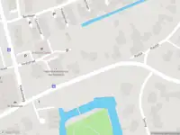 Ambulance met grote spoed naar de Rijsdijk in Rhoon