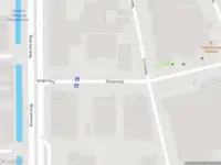 Ambulance en brandweer met grote spoed naar de Bingerweg in Haarlem vanwege gebouwbrand