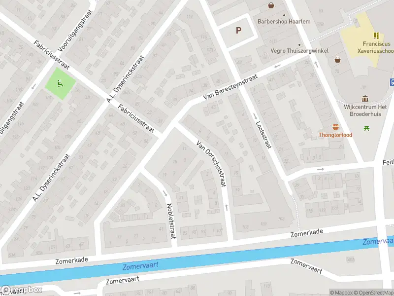 Ambulance met grote spoed naar de Van Oorschotstraat in Haarlem