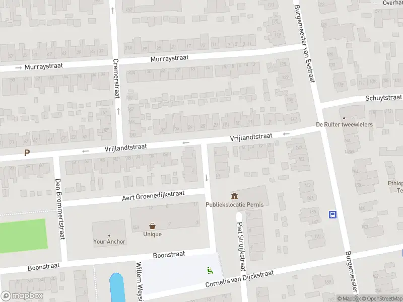 Ambulance met gepaste spoed naar de Vrijlandtstraat in Pernis Rotterdam