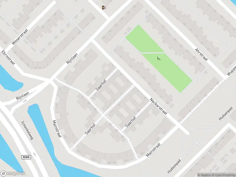 Brandweer met grote spoed naar de Amazonestraat in Spijkenisse vanwege afhijsen patient