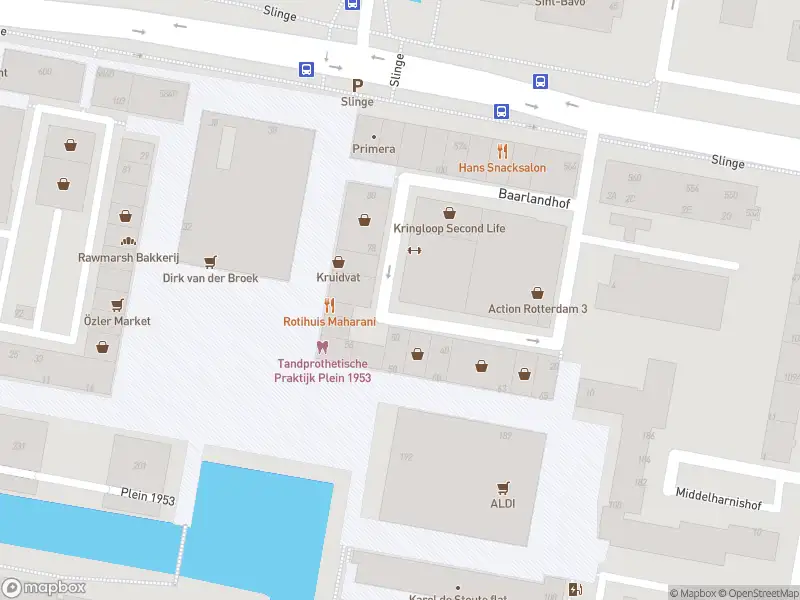 Ambulance met gepaste spoed naar de Plein 1953 in Rotterdam