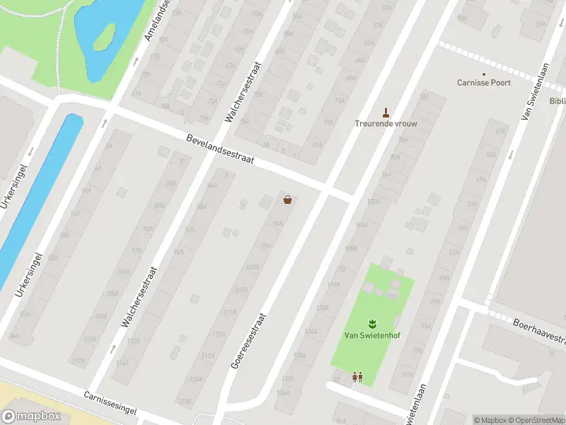 Ambulance met grote spoed naar de Goereesestraat in Rotterdam