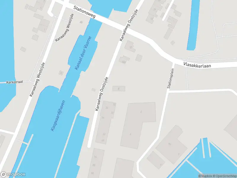 Ambulance met grote spoed naar de Kanaalweg Oostzijde in Hellevoetsluis