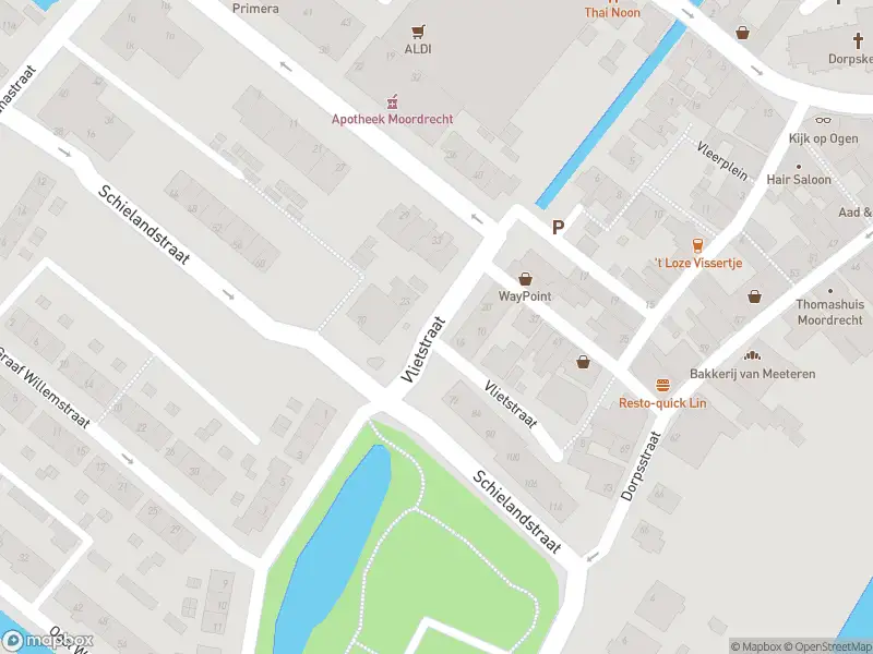 Ambulance met gepaste spoed naar de Vlietstraat in Moordrecht