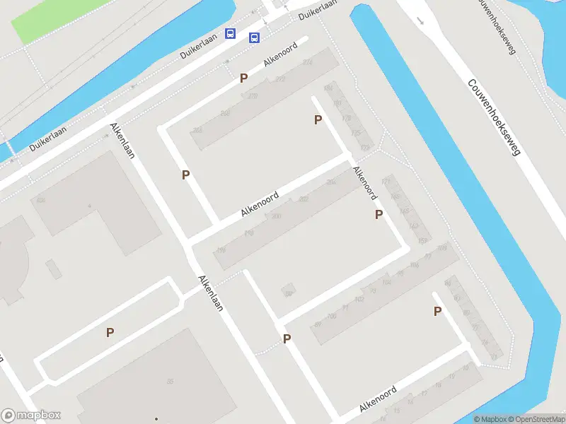 Ambulance met grote spoed naar de Alkenoord in Capelle aan den IJssel