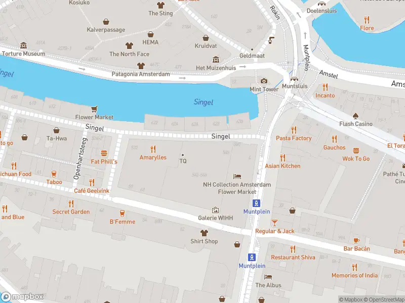 Brandweer met gepaste spoed naar de Reguliersbreestraat in Amsterdam