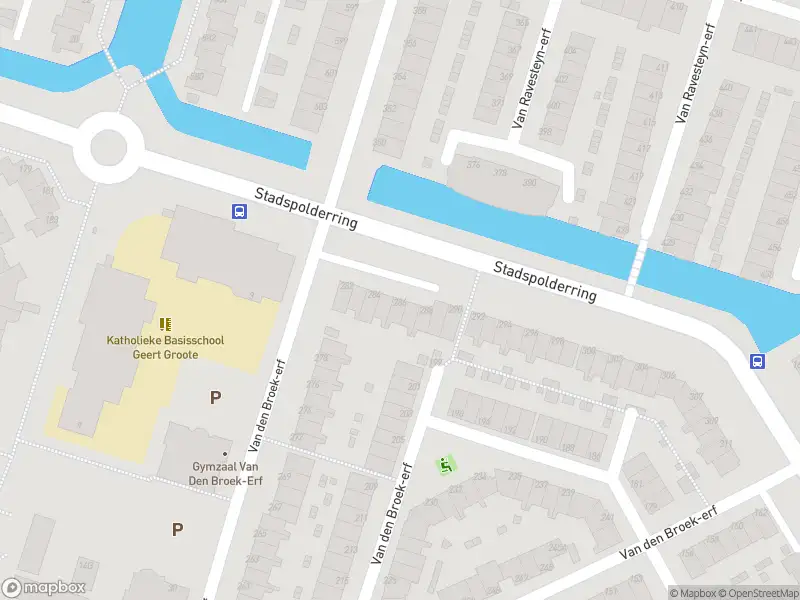 Traumahelikopter met grote spoed naar de Van den Broek-erf in Dordrecht