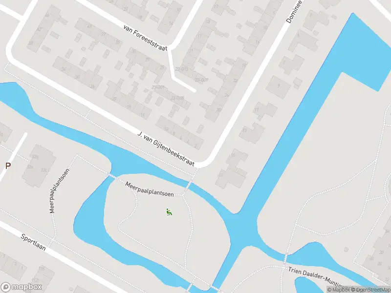 Ambulance met grote spoed naar de J. van Gijtenbeekstraat in Anna Paulowna