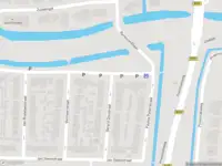 Ambulance met gepaste spoed naar de Gerard Doustraat in Hazerswoude-Dorp