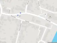 Brandweer met gepaste spoed naar de Steenweg in Urmond vanwege een liftopsluiting