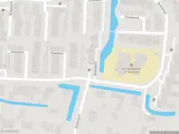 Ambulance met grote spoed naar de Groenoord in Alphen aan den Rijn