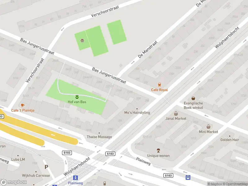 Ambulance met gepaste spoed naar de Bas Jungeriusstraat in Rotterdam