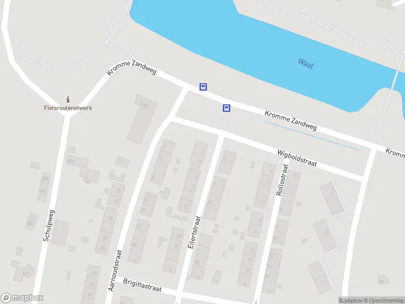 Ambulance met grote spoed naar de Eilertstraat in Rotterdam