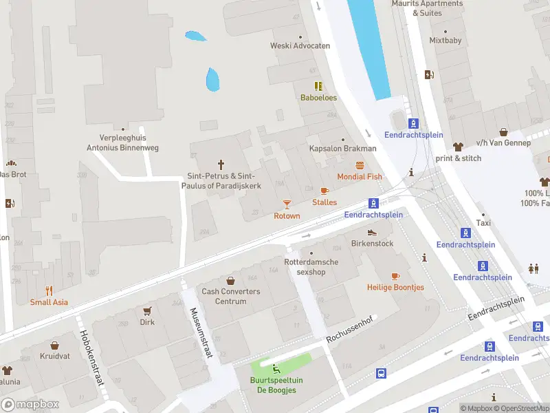 Ambulance met gepaste spoed naar de Nieuwe Binnenweg in Rotterdam