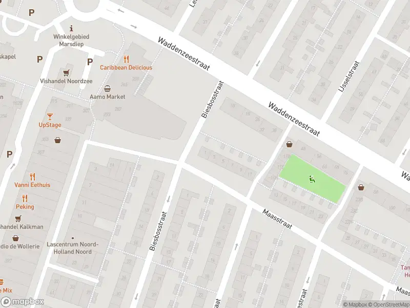 Ambulance met grote spoed naar de Maasstraat in Den Helder