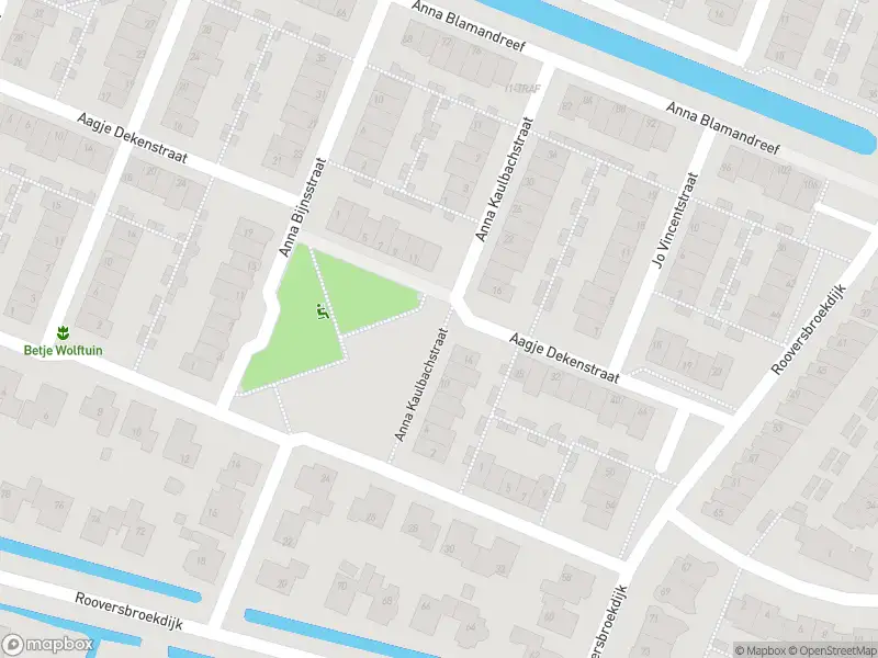 Ambulance met gepaste spoed naar de Anna Kaulbachstraat in Lisse