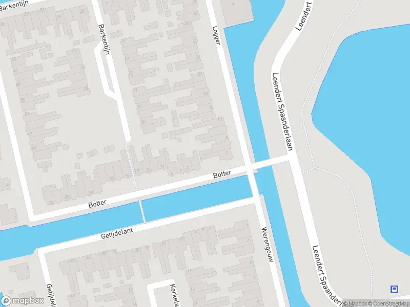 Ambulance met grote spoed naar de Tjalk in Volendam