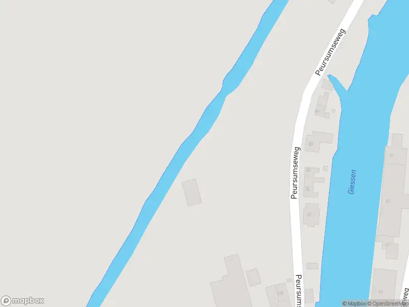 Ambulance met gepaste spoed naar de Peursumseweg in Giessenburg