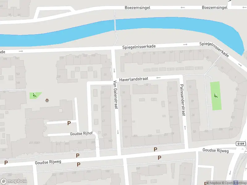 Ambulance met grote spoed naar de Van Galenstraat in Rotterdam