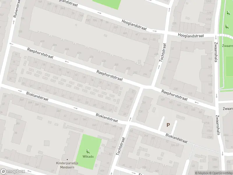 Ambulance met grote spoed naar de Raephorststraat in Rotterdam