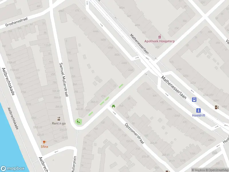 Ambulance met grote spoed naar de Gerrit Jan Mulderstraat in Rotterdam