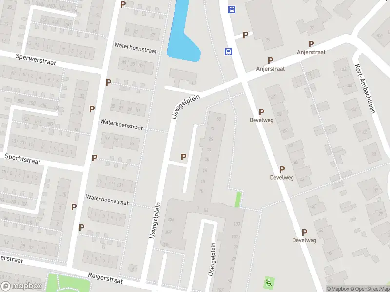 Ambulance met gepaste spoed naar de IJsvogelplein in Zwijndrecht