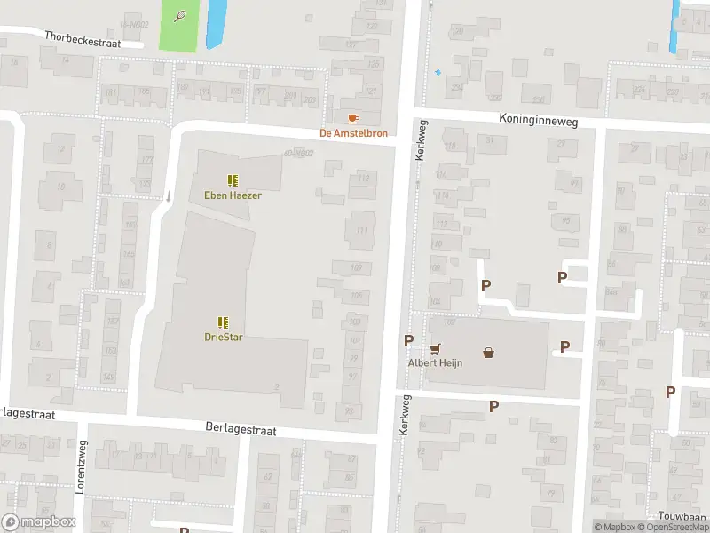 Ambulance met grote spoed naar de Kerkweg in Lekkerkerk