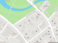 Brandweer met gepaste spoed naar de Van der Houven van Oordtlaan in Apeldoorn