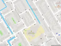 Ambulance met grote spoed naar de Burgemeester Den Hoedstraat in Nieuw-Lekkerland